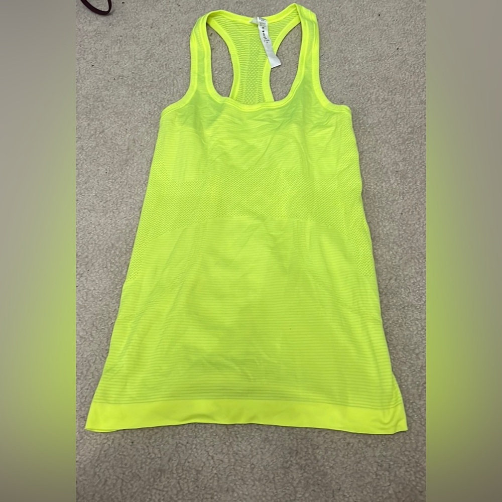 Lululemon tank top